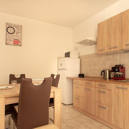 Alsópáhok Modor Apartman מראה חיצוני תמונה