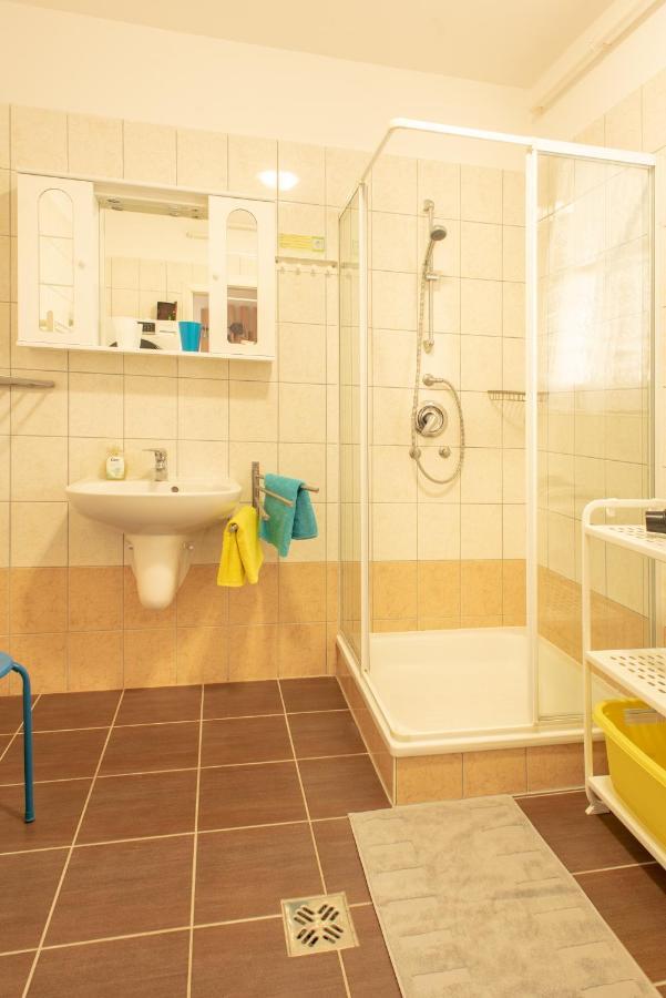Alsópáhok Modor Apartman מראה חיצוני תמונה