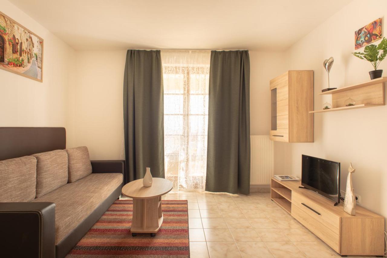 Alsópáhok Modor Apartman מראה חיצוני תמונה