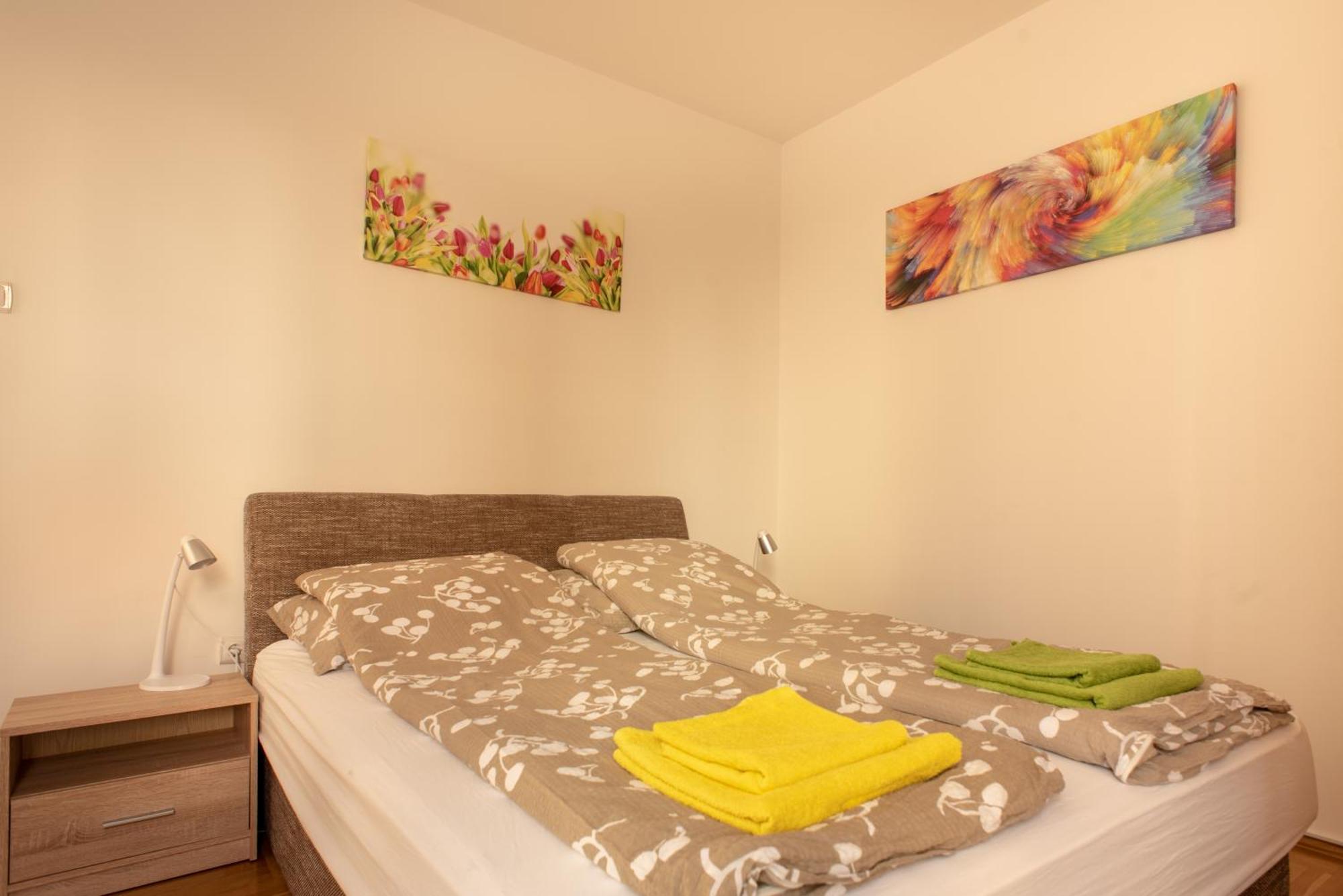 Alsópáhok Modor Apartman מראה חיצוני תמונה