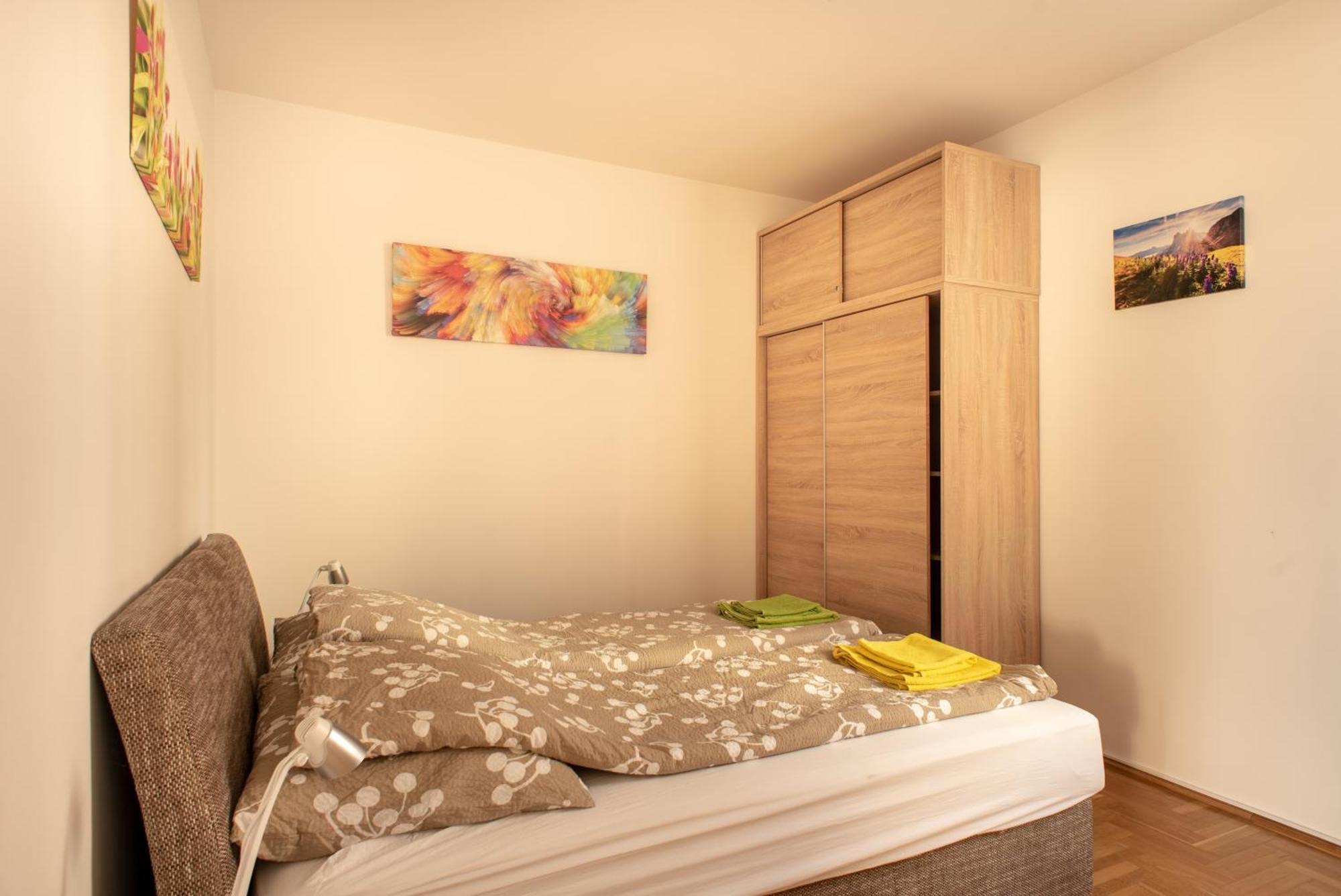 Alsópáhok Modor Apartman מראה חיצוני תמונה