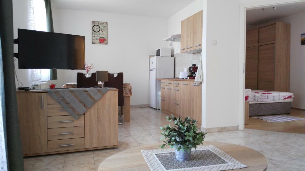 Alsópáhok Modor Apartman מראה חיצוני תמונה