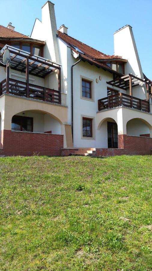Alsópáhok Modor Apartman מראה חיצוני תמונה