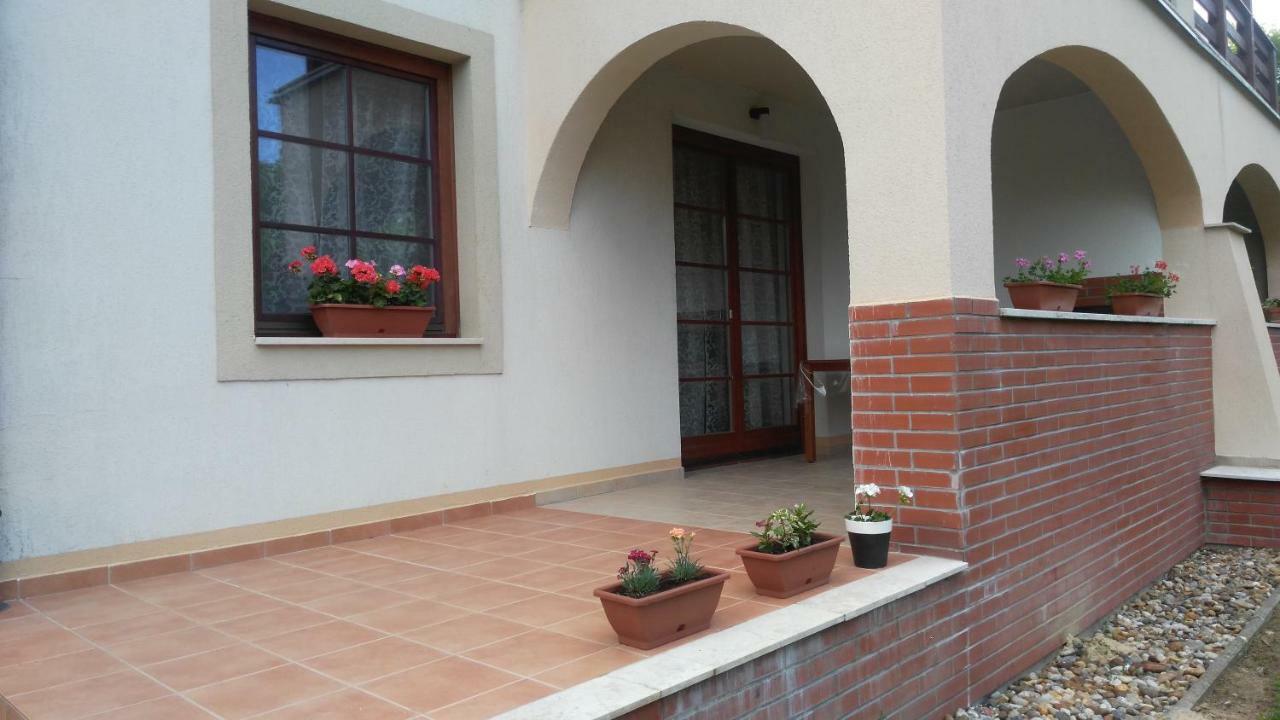 Alsópáhok Modor Apartman מראה חיצוני תמונה