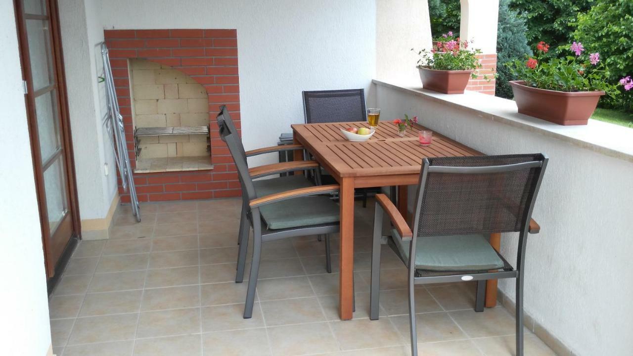 Alsópáhok Modor Apartman מראה חיצוני תמונה
