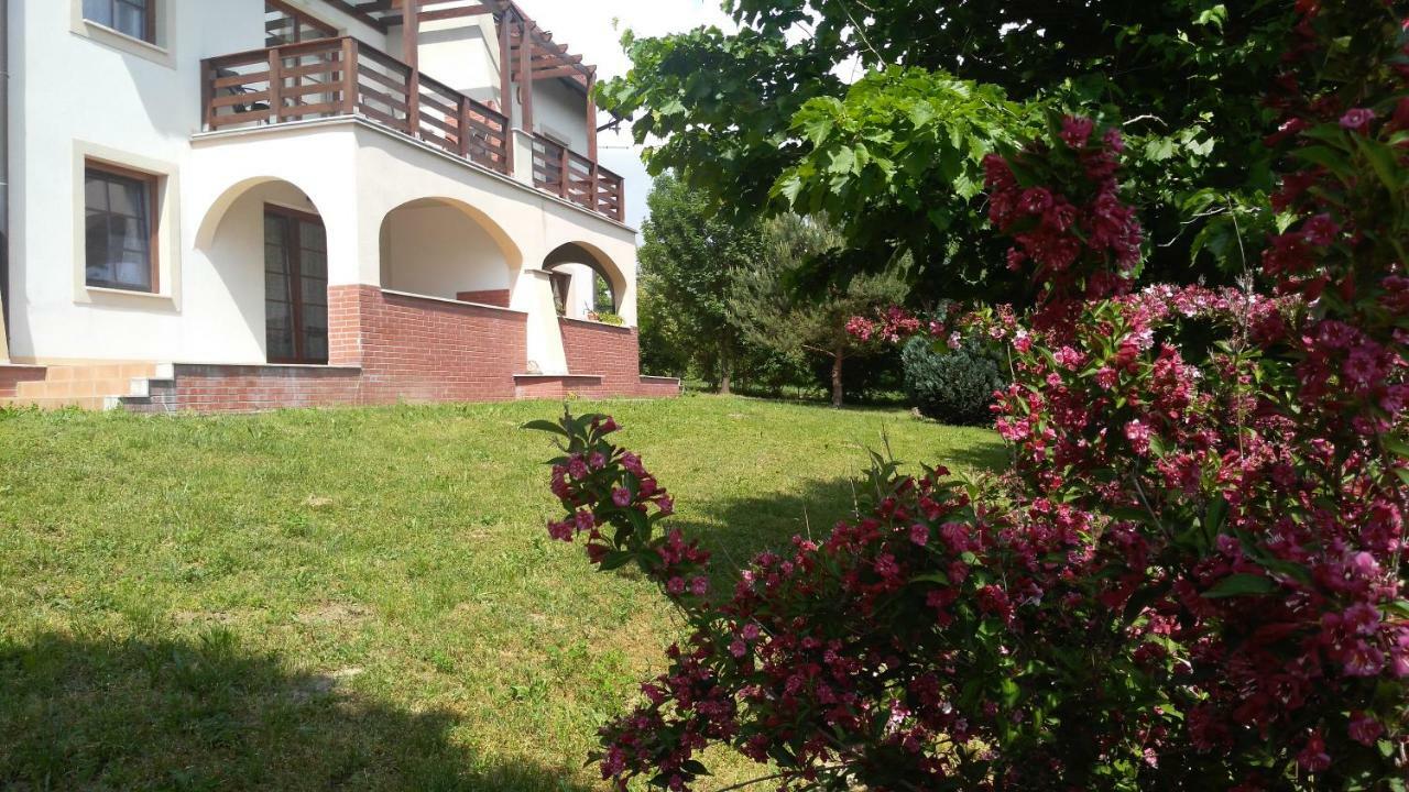 Alsópáhok Modor Apartman מראה חיצוני תמונה